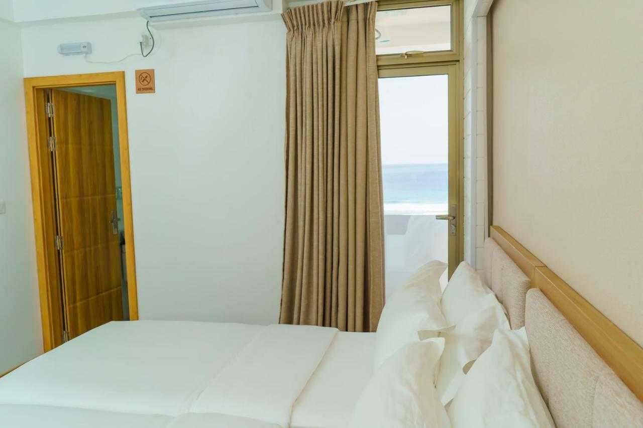 อาราม สเตย์ Hotel ฮุลฮูมาเล ภายนอก รูปภาพ